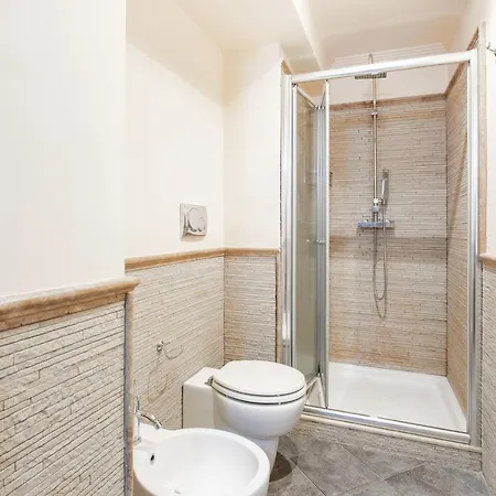 Penelope Seaview * Catania